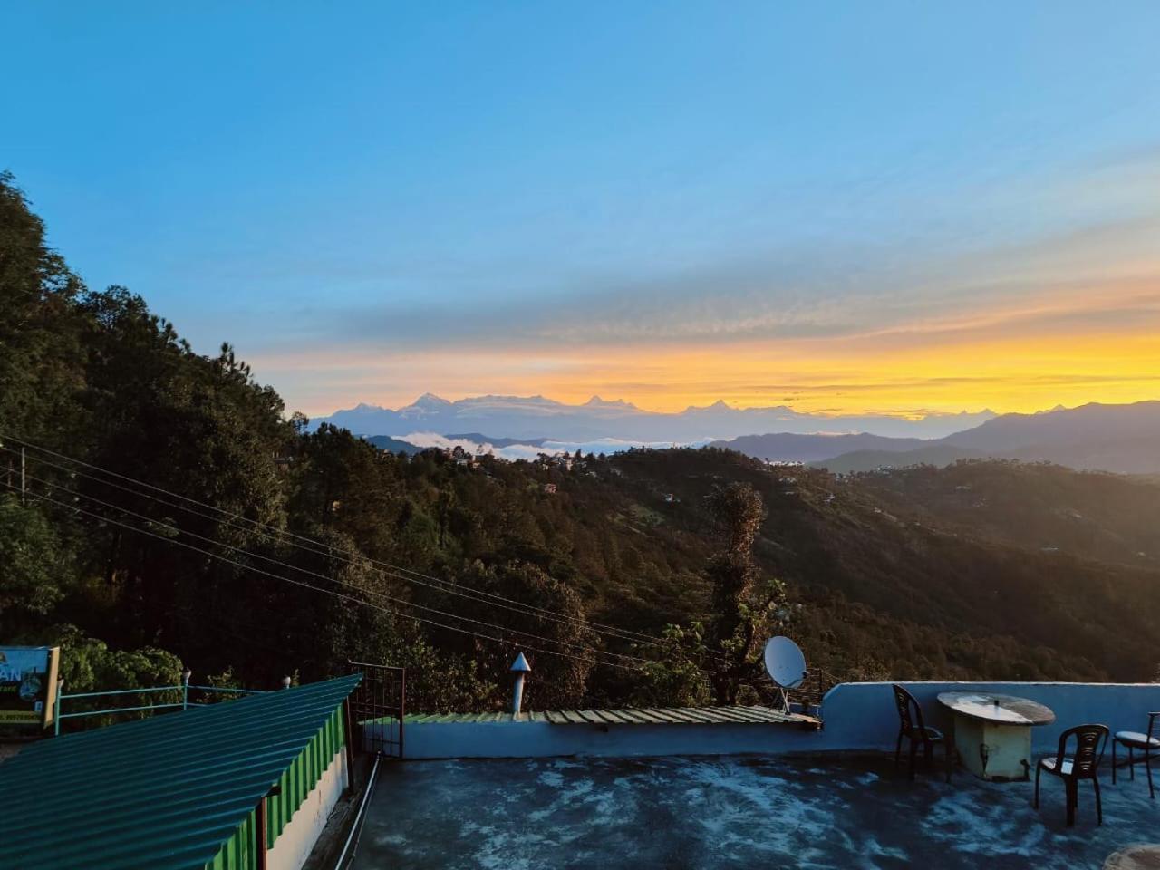 Rudra Retreat Hotel Hawalbagh Exterior photo